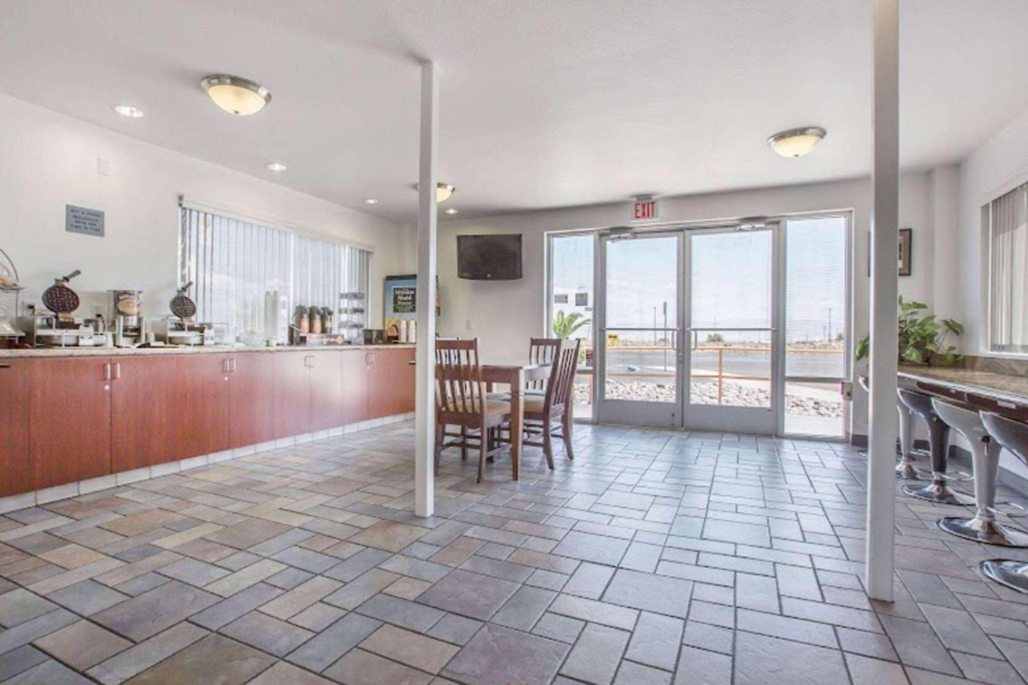 Econo Lodge Inn&Suites near China Lake Naval Station Ridgecrest Esterno foto