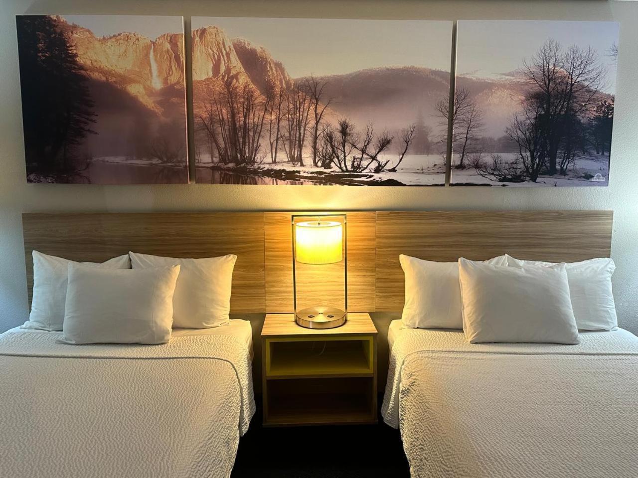 Econo Lodge Inn&Suites near China Lake Naval Station Ridgecrest Esterno foto