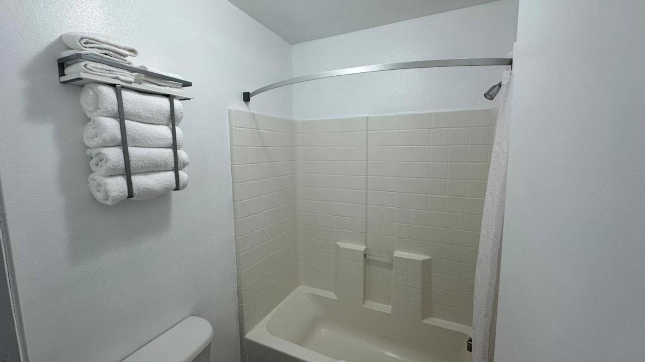 Econo Lodge Inn&Suites near China Lake Naval Station Ridgecrest Esterno foto